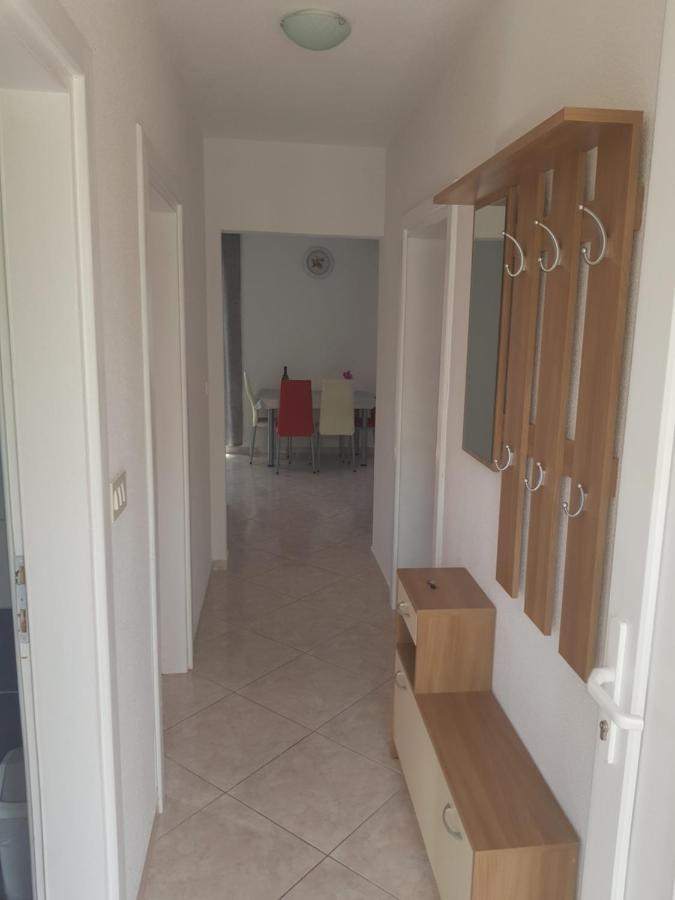 Apartmani Vrdoljak Malinska Eksteriør bilde