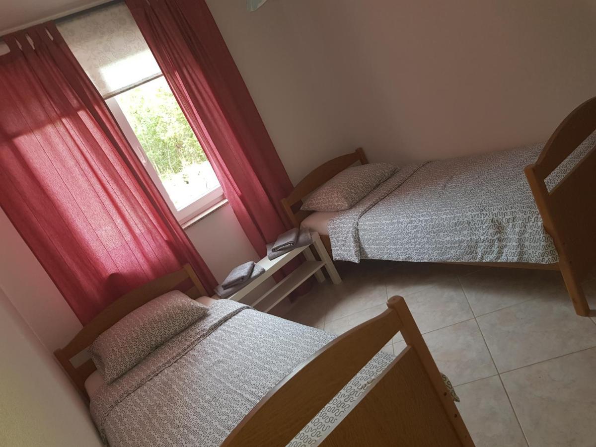 Apartmani Vrdoljak Malinska Eksteriør bilde