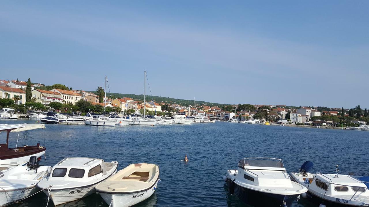 Apartmani Vrdoljak Malinska Eksteriør bilde